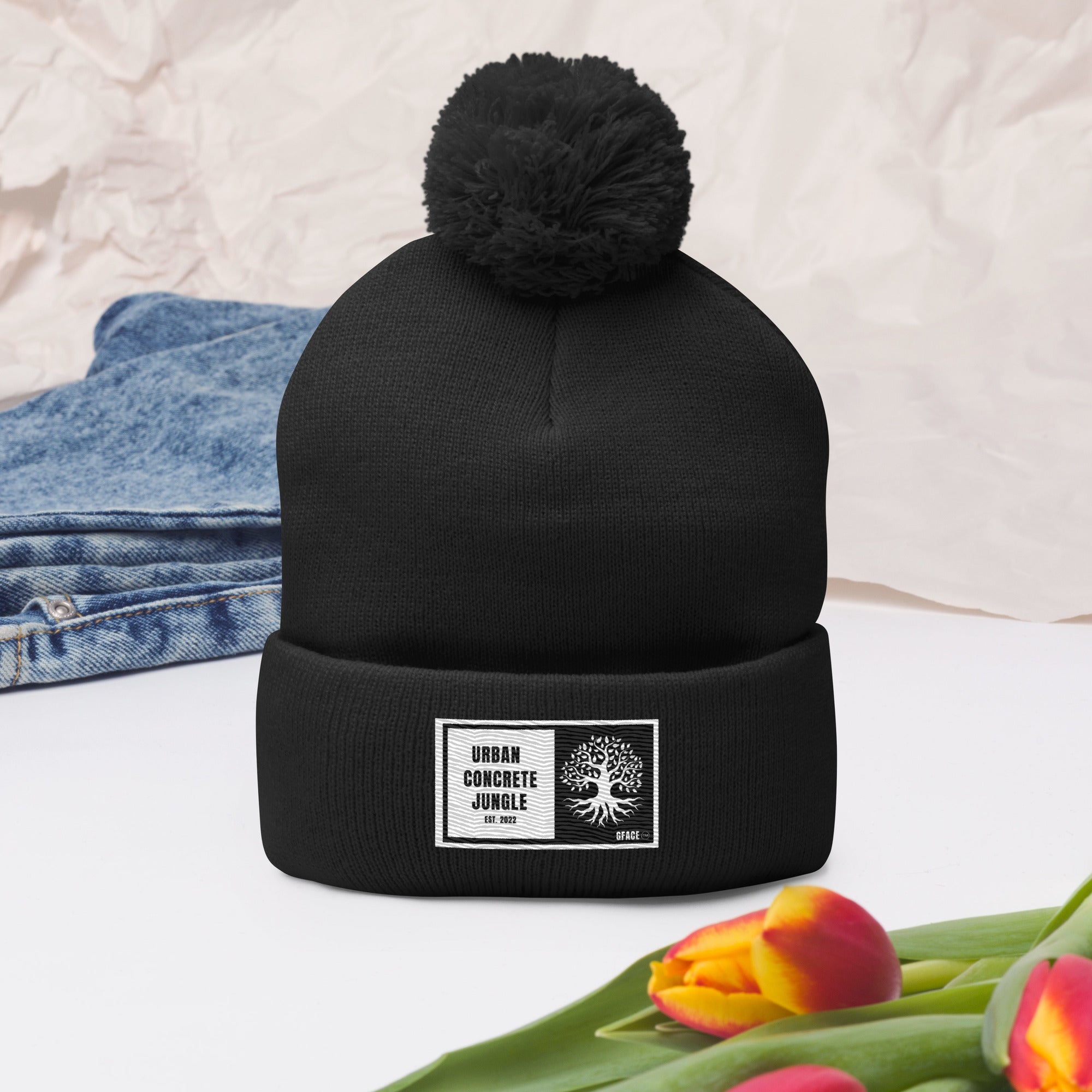 Pom-Pom Beanie GFACE White Urban Concrete Jungle